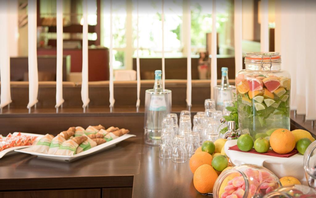 Mercure Hotel Duesseldorf Sued Restaurant billede